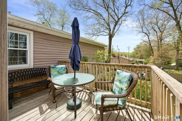 17 Ledgewood Drive, Ledyard, CT 06335