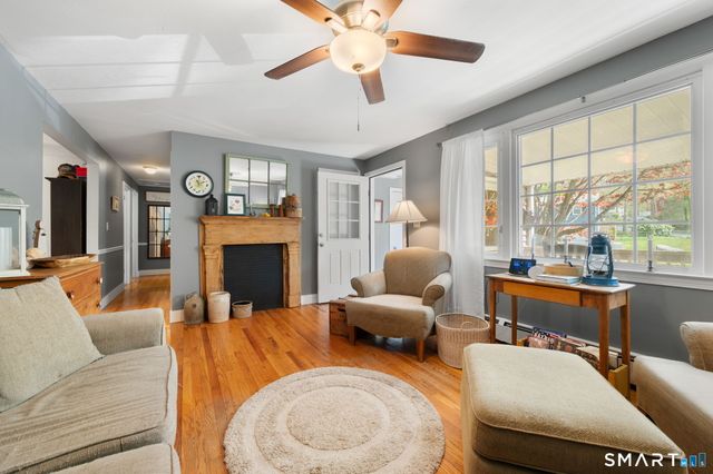 17 Ledgewood Drive, Ledyard, CT 06335