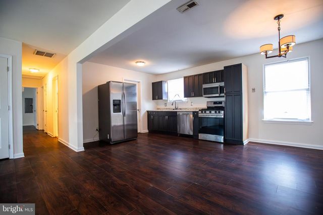 43 FAIRMOUNT AVE, Sicklerville, NJ 08081