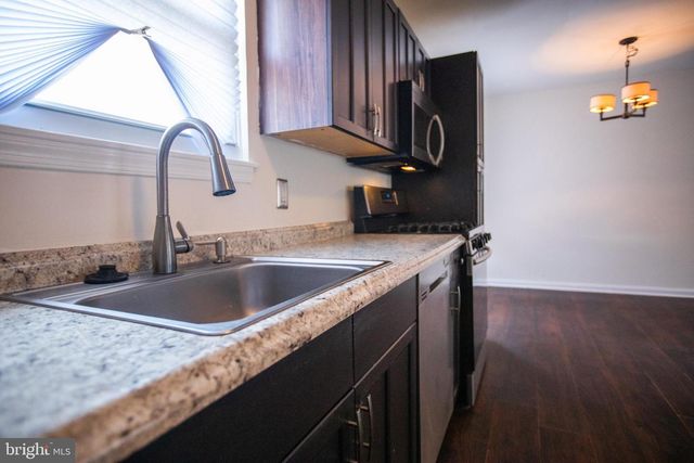 43 FAIRMOUNT AVE, Sicklerville, NJ 08081