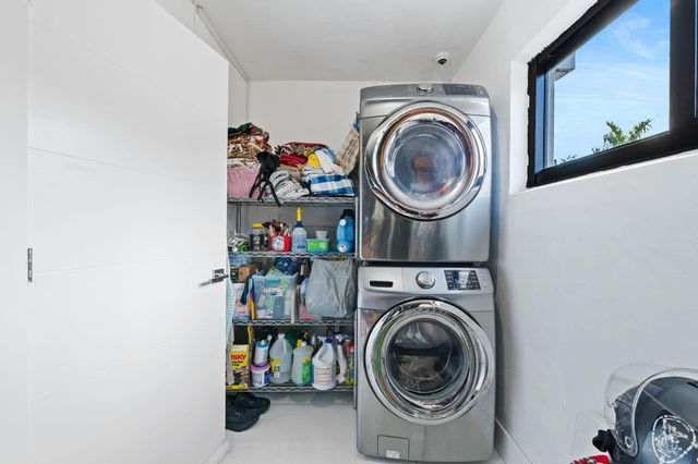 4314 Roosevelt St, Hollywood, FL 33021