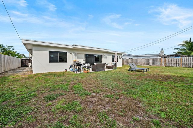 4314 Roosevelt St, Hollywood, FL 33021