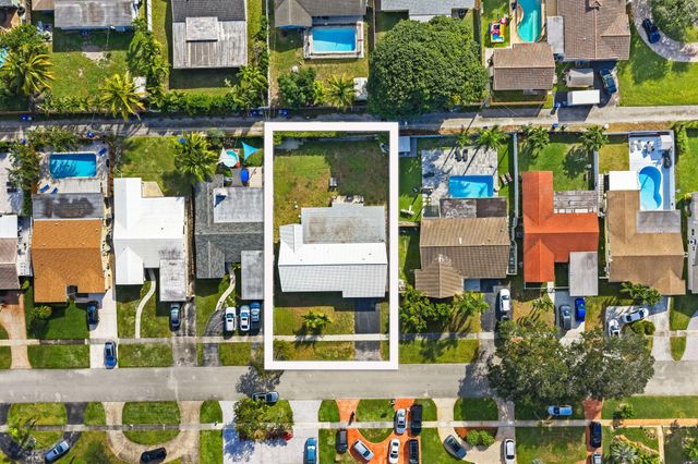 4314 Roosevelt St, Hollywood, FL 33021