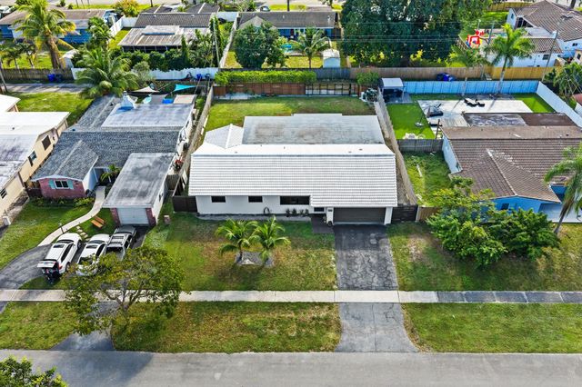 4314 Roosevelt St, Hollywood, FL 33021