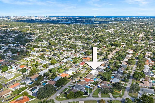 4314 Roosevelt St, Hollywood, FL 33021