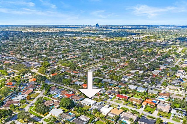 4314 Roosevelt St, Hollywood, FL 33021