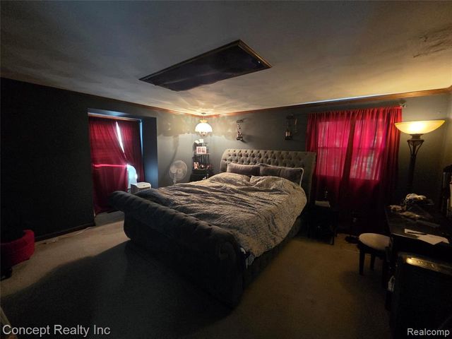 21467 Jewell Court, Grosse Ile, MI 48138