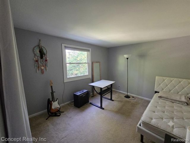 21467 Jewell Court, Grosse Ile, MI 48138