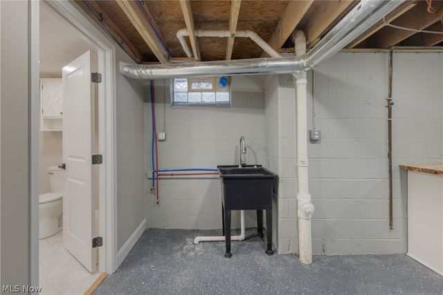 19013 Chagrin Boulevard, Shaker Heights, OH 44122