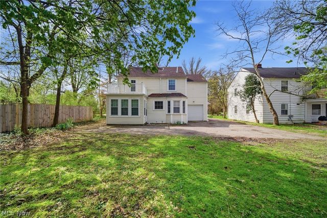 19013 Chagrin Boulevard, Shaker Heights, OH 44122