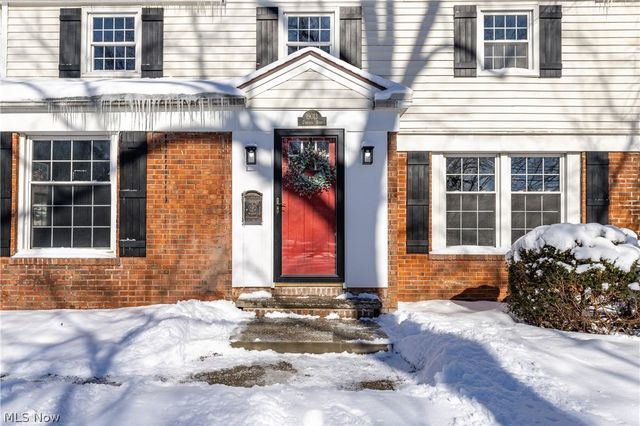 19013 Chagrin Boulevard, Shaker Heights, OH 44122