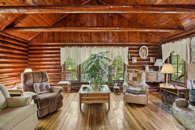 3814 S Towerline Road, Bridgeport, MI 48722