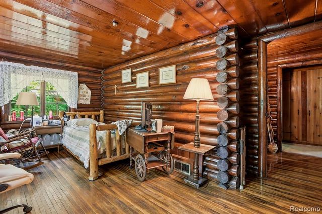 3814 S Towerline Road, Bridgeport, MI 48722