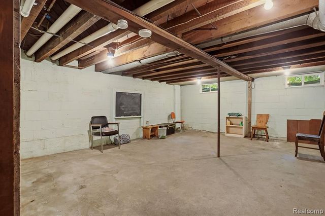 3814 S Towerline Road, Bridgeport, MI 48722