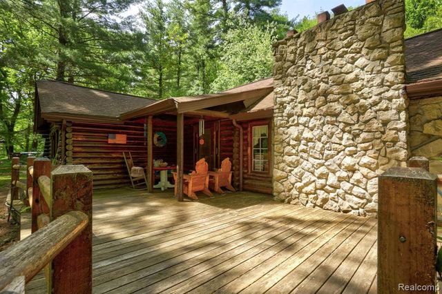 3814 S Towerline Road, Bridgeport, MI 48722