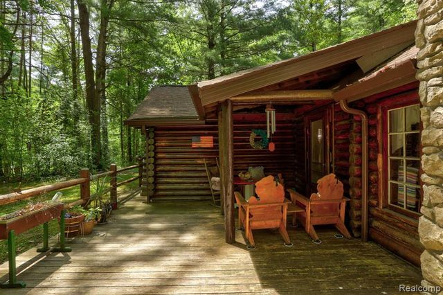 3814 S Towerline Road, Bridgeport, MI 48722