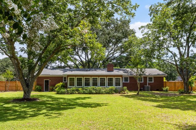 1335 Old Colony Road, Mount Pleasant, SC 29464
