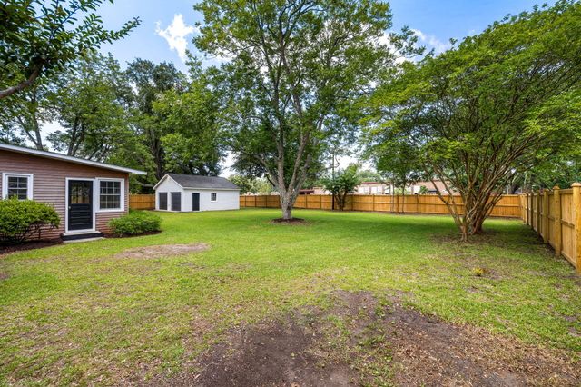 1335 Old Colony Road, Mount Pleasant, SC 29464