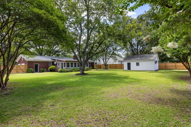 1335 Old Colony Road, Mount Pleasant, SC 29464