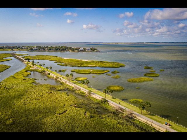 1335 Old Colony Road, Mount Pleasant, SC 29464