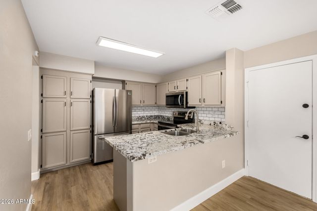 1445 E COUNTRYWALK Lane, Chandler, AZ 85225