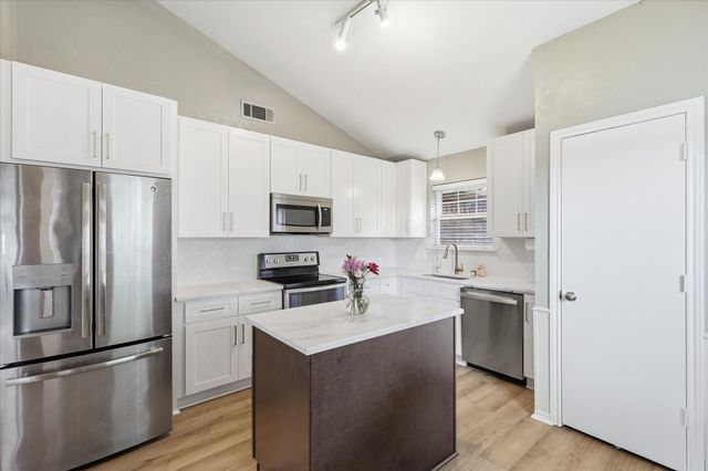100 E Graham, Mckinney, TX 75069