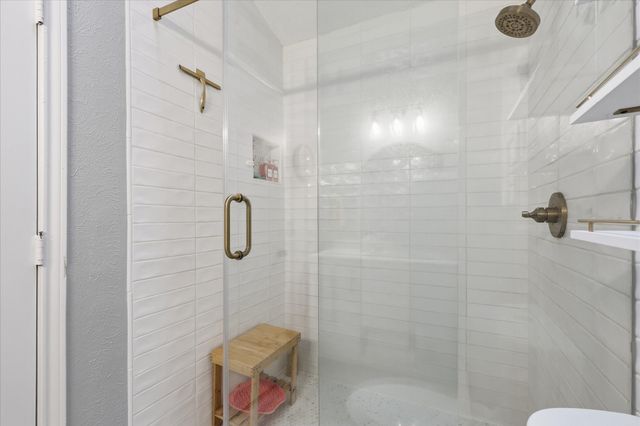 100 E Graham, Mckinney, TX 75069