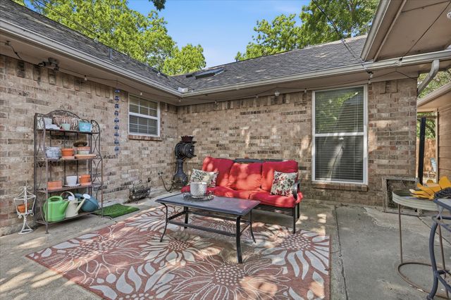 100 E Graham, Mckinney, TX 75069