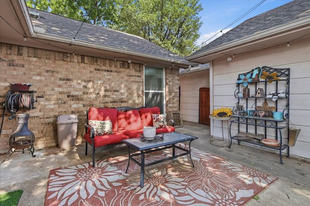 100 E Graham, Mckinney, TX 75069