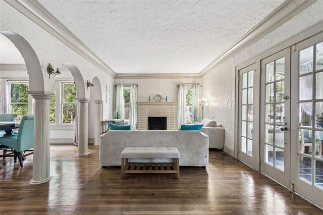 4326 3RD AVENUE S, St Petersburg, FL 33711