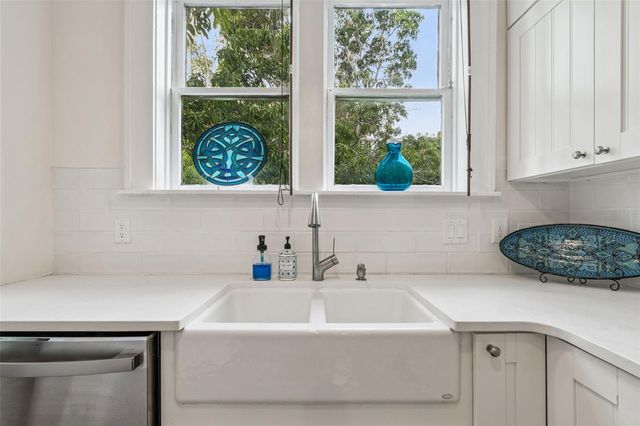 4326 3RD AVENUE S, St Petersburg, FL 33711