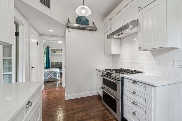 4326 3RD AVENUE S, St Petersburg, FL 33711