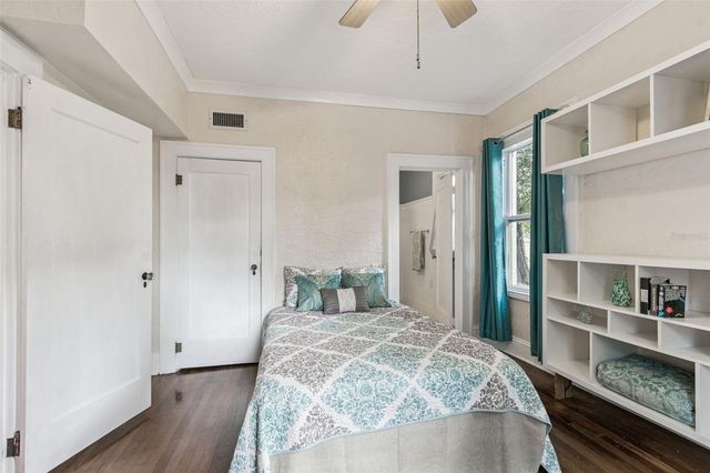 4326 3RD AVENUE S, St Petersburg, FL 33711