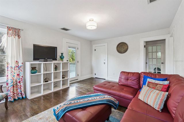 4326 3RD AVENUE S, St Petersburg, FL 33711