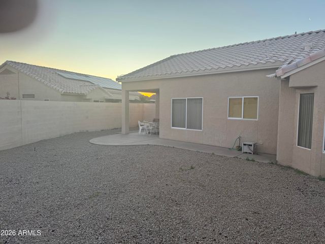 16126 W HERITAGE Drive, Sun City West, AZ 85375