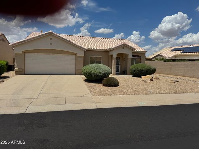16126 W HERITAGE Drive, Sun City West, AZ 85375