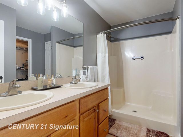 2400 Marlene Drive, Swartz Creek, MI 48473