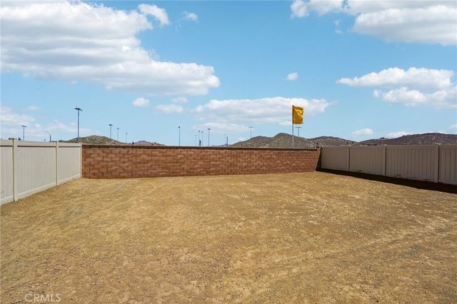 31288 Pine Oak Road, Winchester, CA 92596
