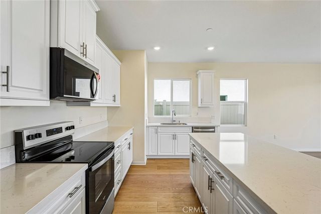31288 Pine Oak Road, Winchester, CA 92596