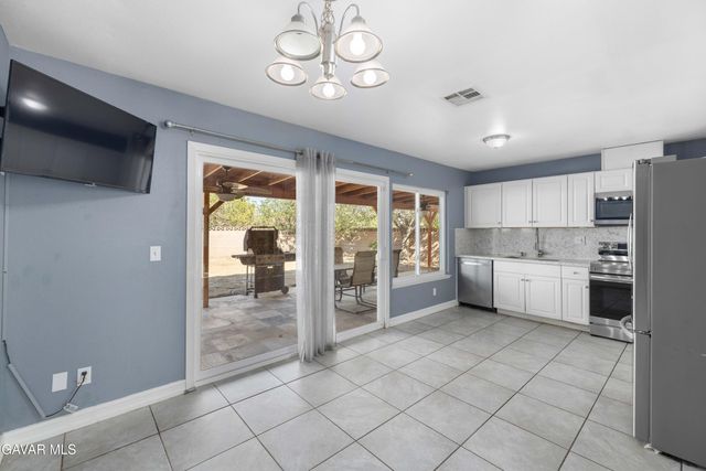 3607 W Avenue K11, Lancaster, CA 93536