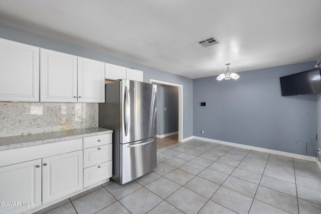 3607 W Avenue K11, Lancaster, CA 93536