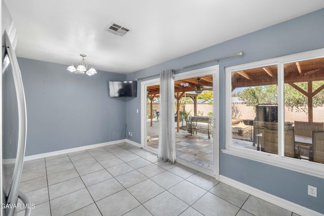 3607 W Avenue K11, Lancaster, CA 93536