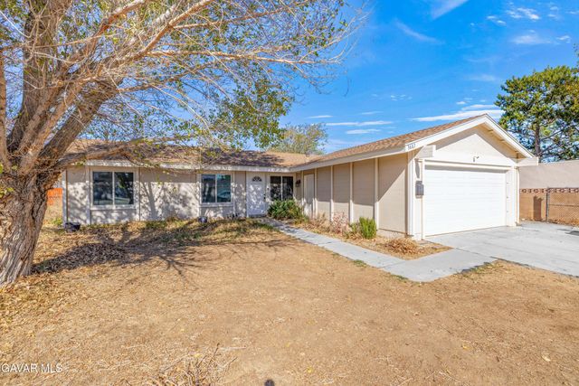 3607 W Avenue K11, Lancaster, CA 93536