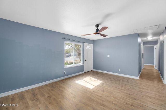 3607 W Avenue K11, Lancaster, CA 93536