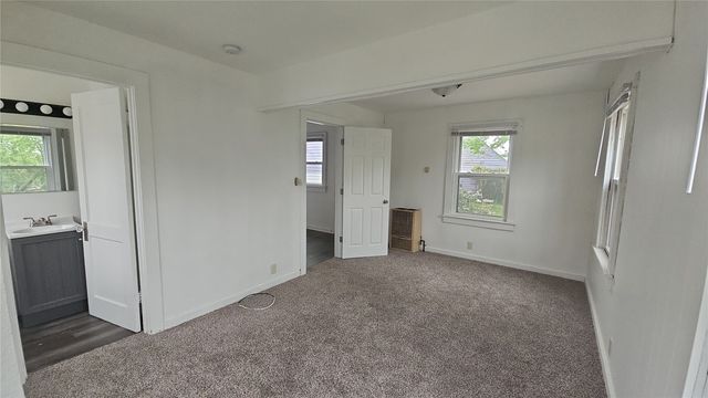 139 32nd Street NE, Cedar Rapids, IA 52402