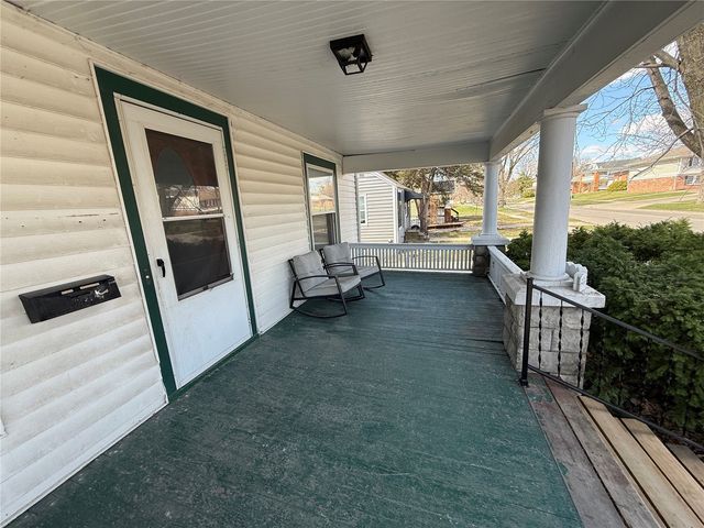 139 32nd Street NE, Cedar Rapids, IA 52402