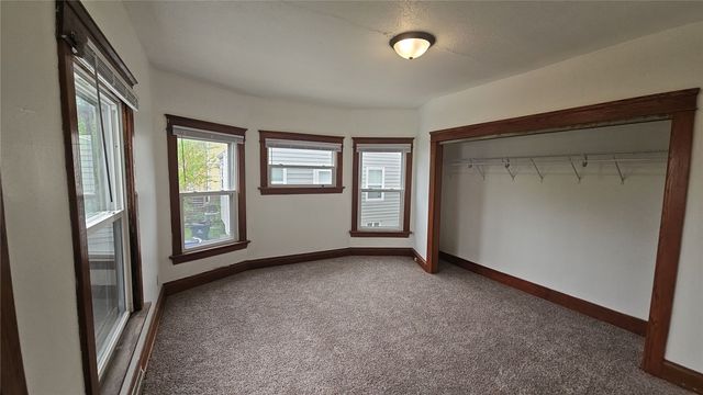 139 32nd Street NE, Cedar Rapids, IA 52402