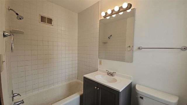 139 32nd Street NE, Cedar Rapids, IA 52402