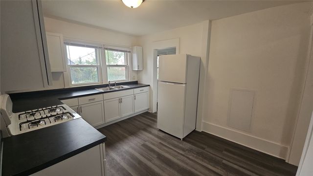 139 32nd Street NE, Cedar Rapids, IA 52402