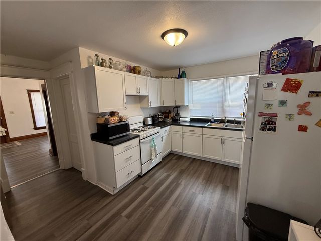 139 32nd Street NE, Cedar Rapids, IA 52402